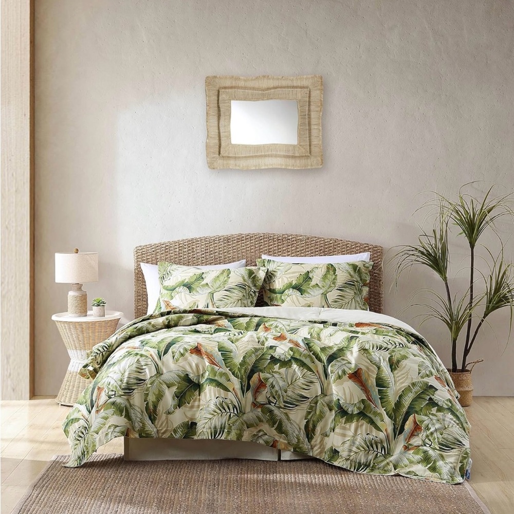 Tommy Bahama Leafy Green and Cream Duvet Cover
